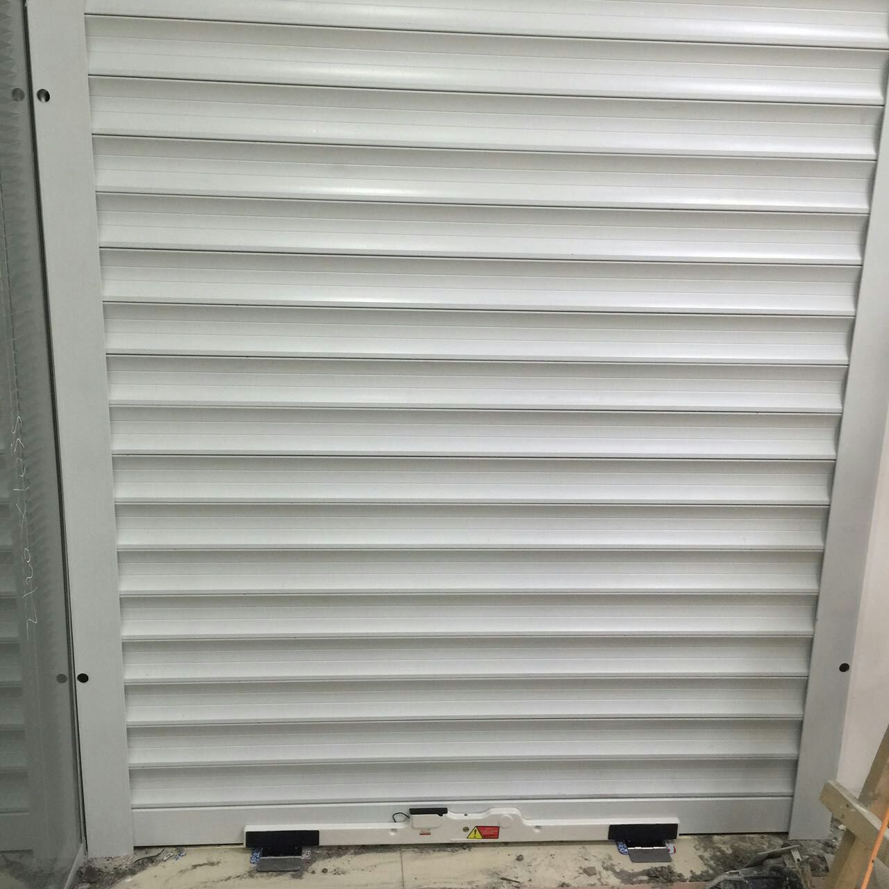 濟南防盜卷簾門的組成部分與價格